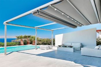 retractable roof